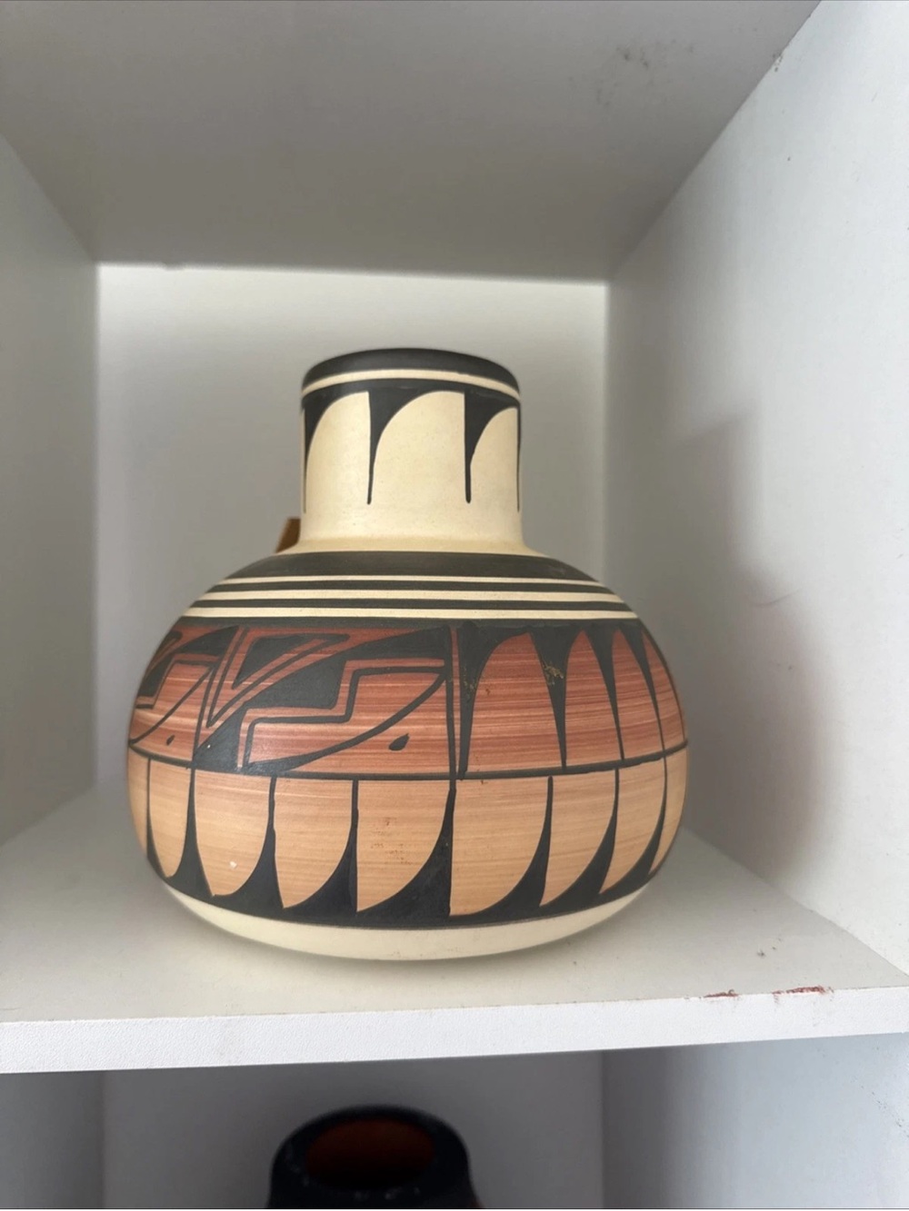 Original hand signed J.Skaw 7” native American pottery